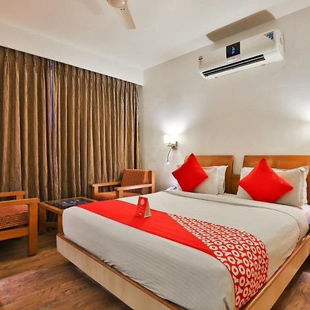 Oyo 1123 Hotel Rock Regency Ahmedabad Eksteriør billede
