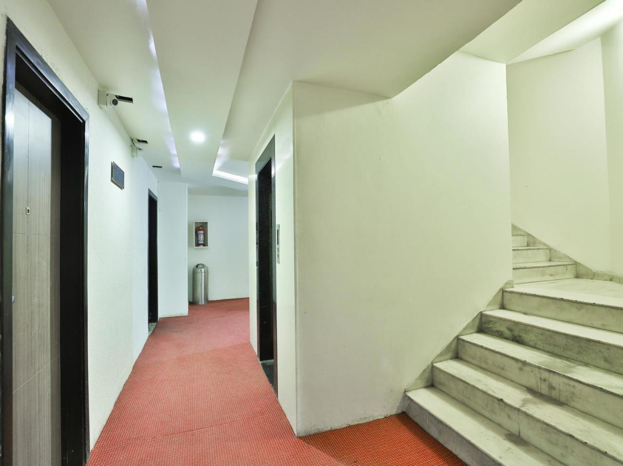Oyo 1123 Hotel Rock Regency Ahmedabad Eksteriør billede
