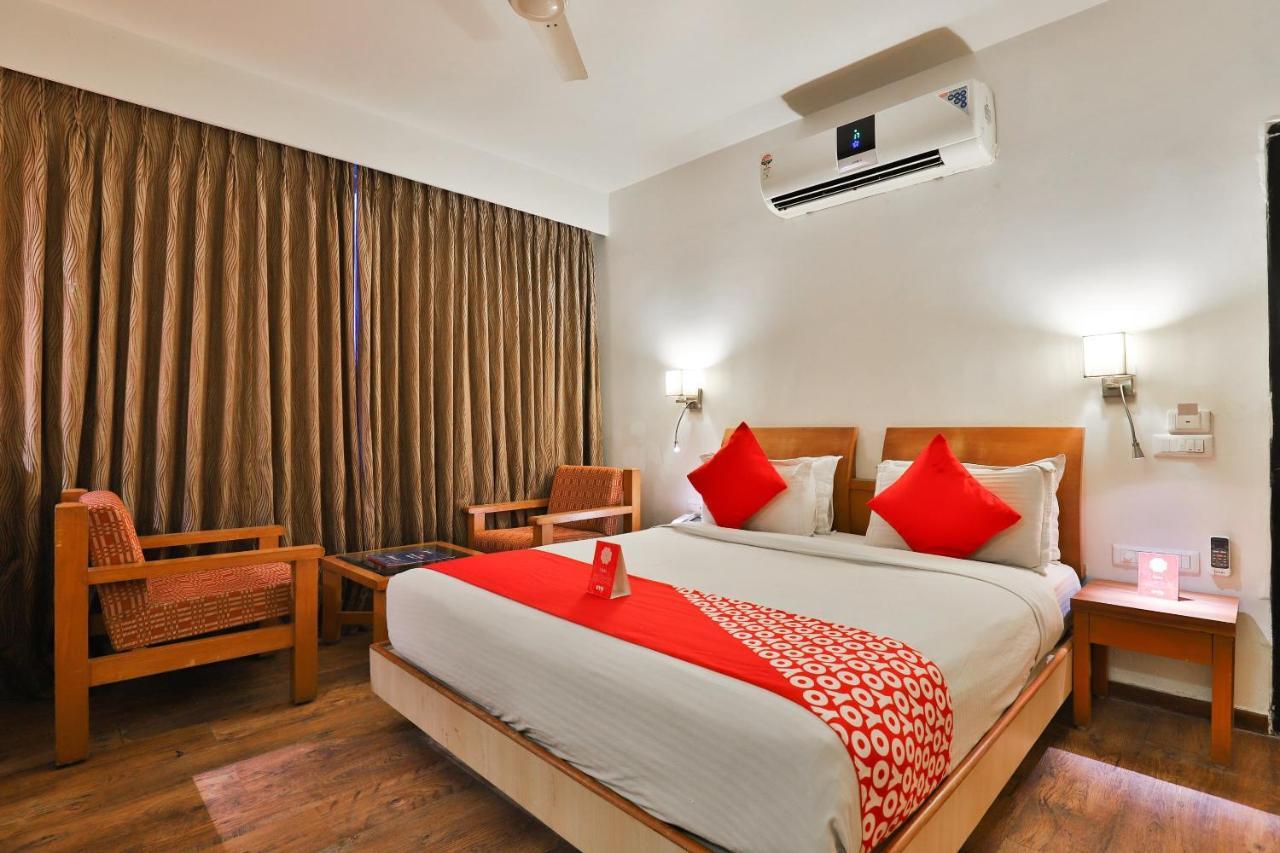 Oyo 1123 Hotel Rock Regency Ahmedabad Eksteriør billede